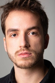 Aaron González