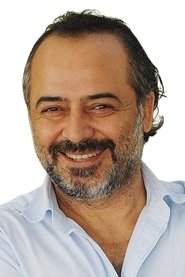 Alex Solís