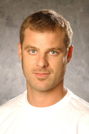 Jannik Schümann
