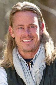 Lathan Crowe